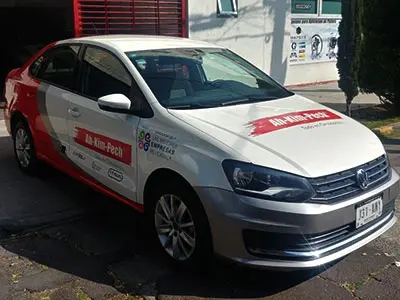 publicidad en autos